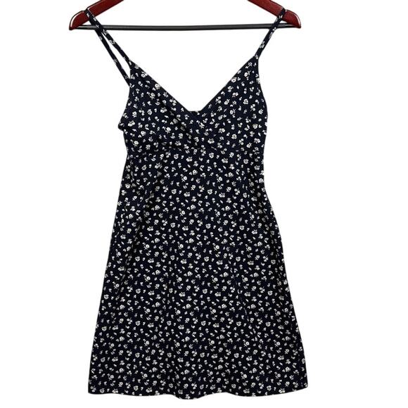 Brandy Melville Amara Sun Dress Black White Ditsy Floral One Size NWT Whimsy - Picture 1 of 7